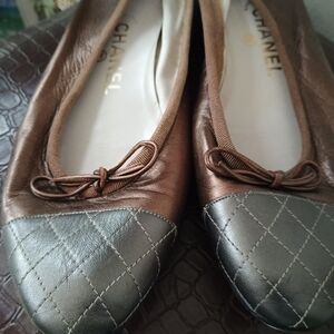 CHANEL Metallic Brown and Gray Quilted Flats